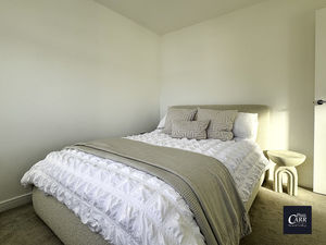 Photo 25- click for photo gallery